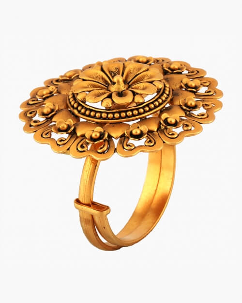 Sawansukha Ladies Gold Ring