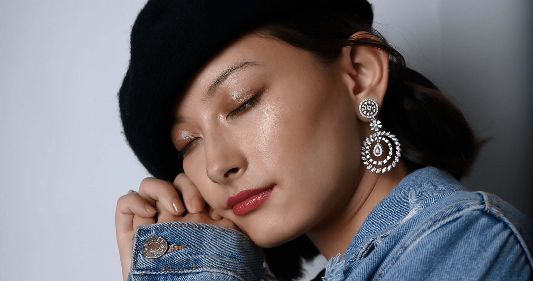 Choosing Earrings For Your Face Shape: A Quick Guide