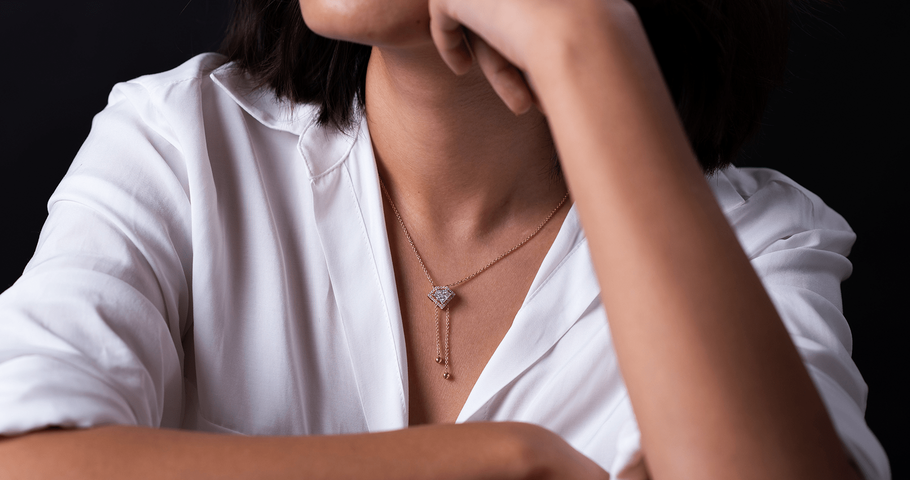 How to Style Lightweight Jewellery with Winter Fashion: A Complete Guide?